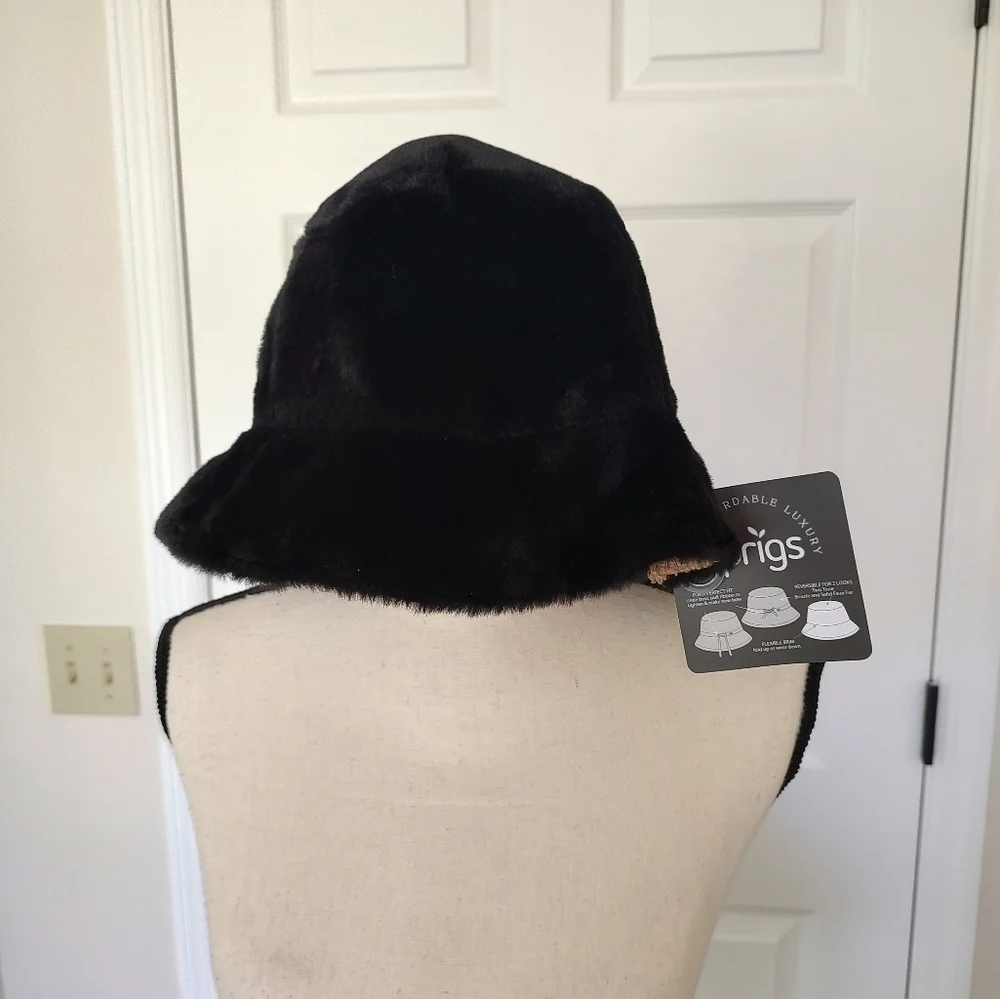 Sprigs Reversible Adjustable Bucket Hat Black And Carmel NWT